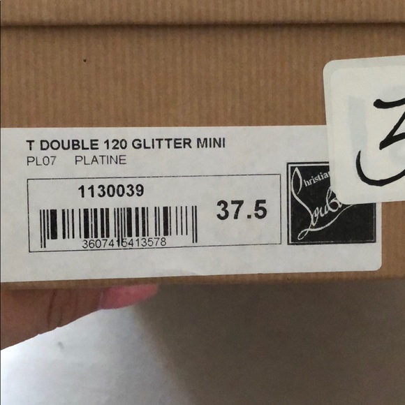 Christian Louboutin heel - Picture 6 of 11